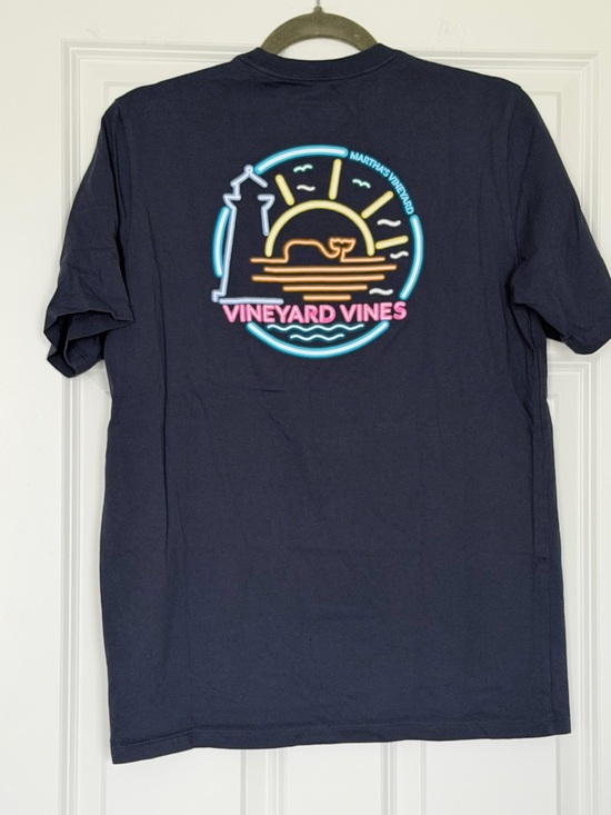 Other - Vineyard Vines boys navy graphic tee size XL 18 Martha’s Vineyard